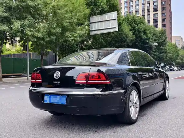 Volkswagen Phaeton 2010