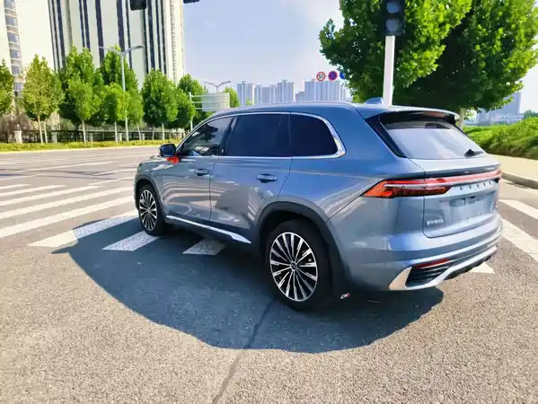 Geely Xingyue L 2025