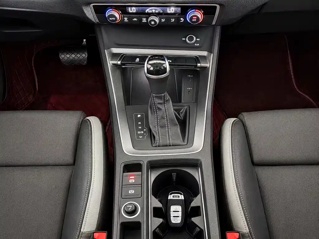 Audi Q3 2022 — фото 14