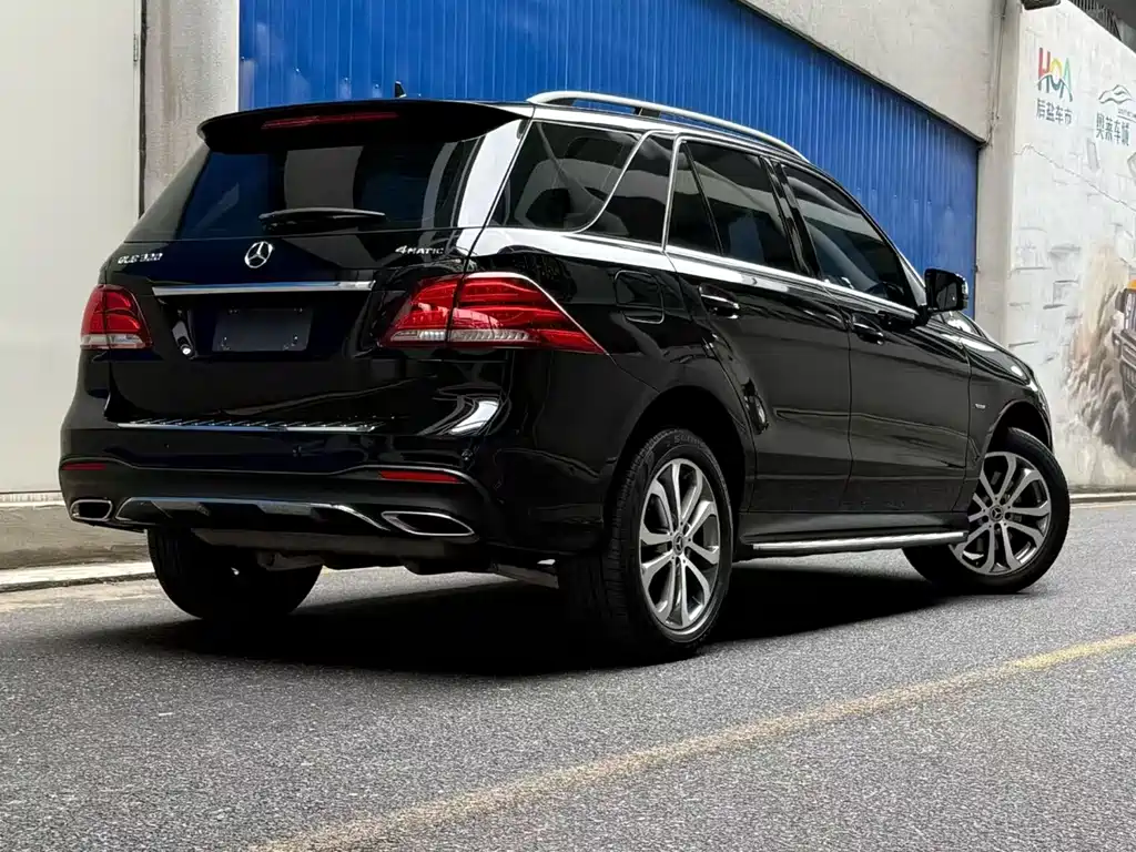 Mercedes-Benz GLE 2017 — фото 2