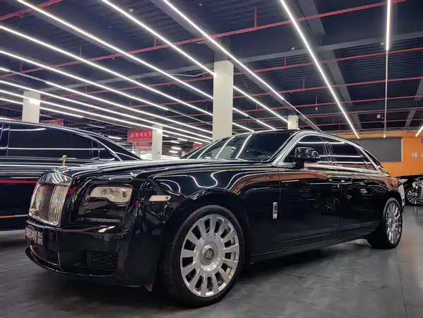 Rolls-Royce Ghost 2015