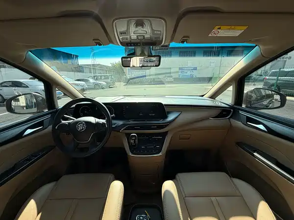 Buick GL8 2020