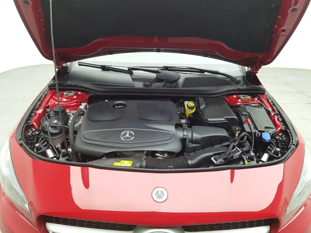 Mercedes-Benz CLA 2018