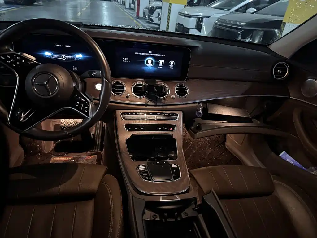 Mercedes-Benz E-Class 2023