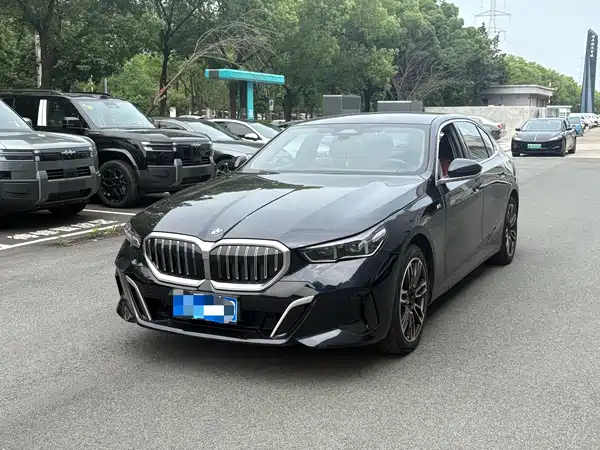 BMW 5 Series 2024