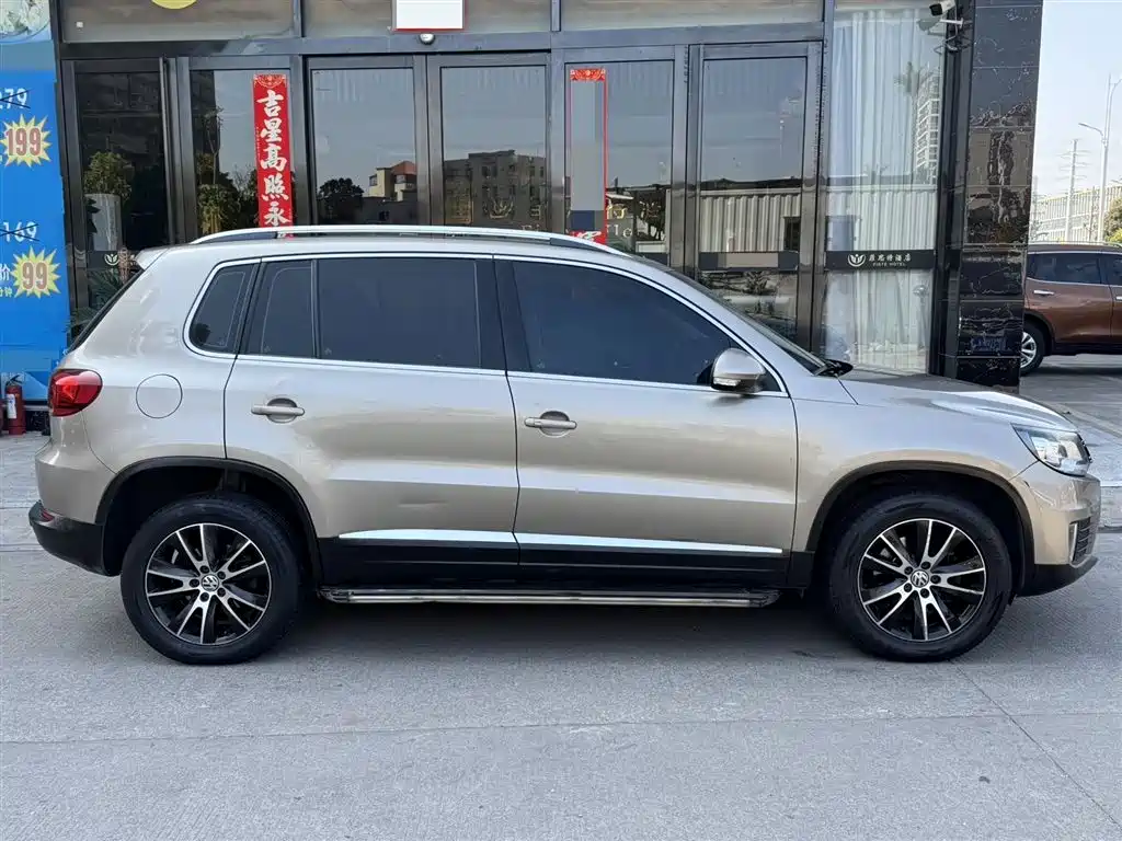 Volkswagen Tiguan 2015 — фото 3