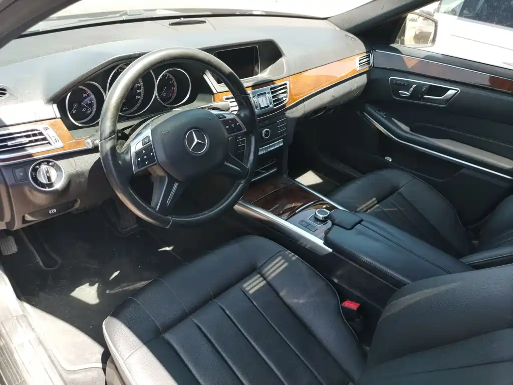 Mercedes-Benz E-Class 2015 — фото 4