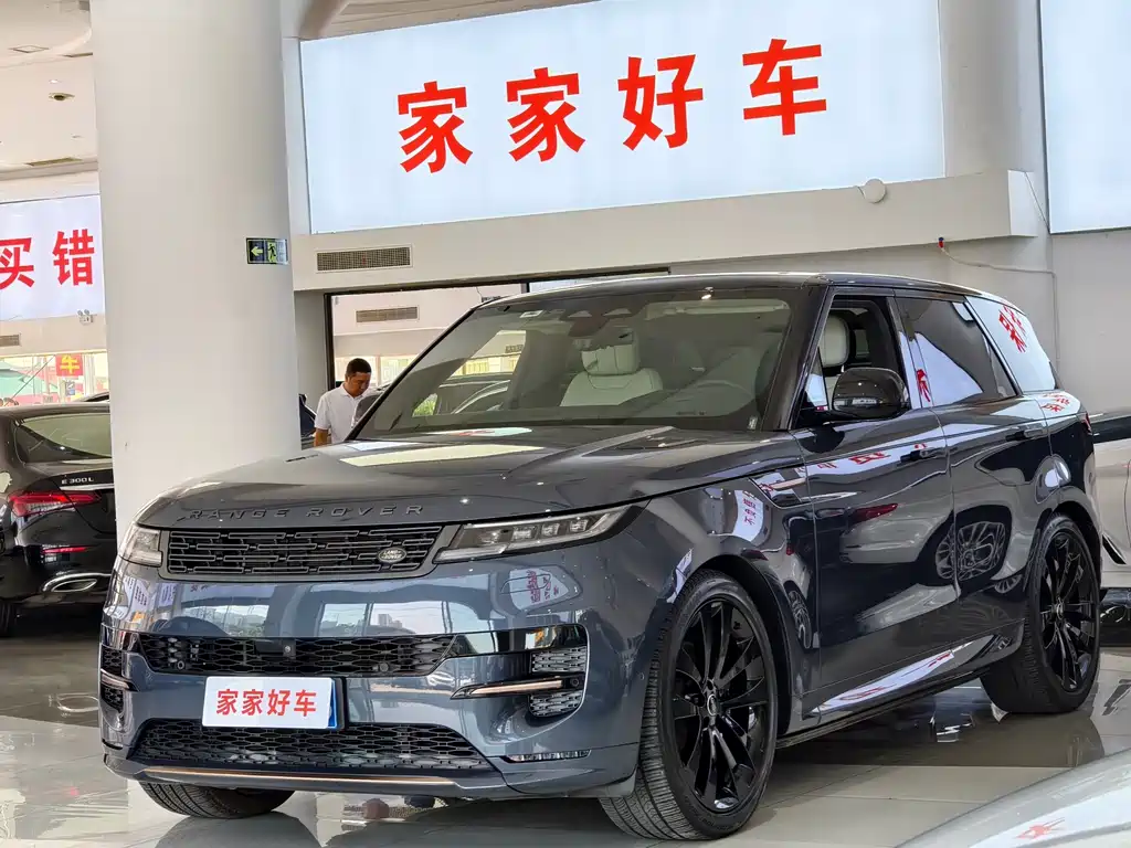 Land Rover Sport 2023 — фото 1