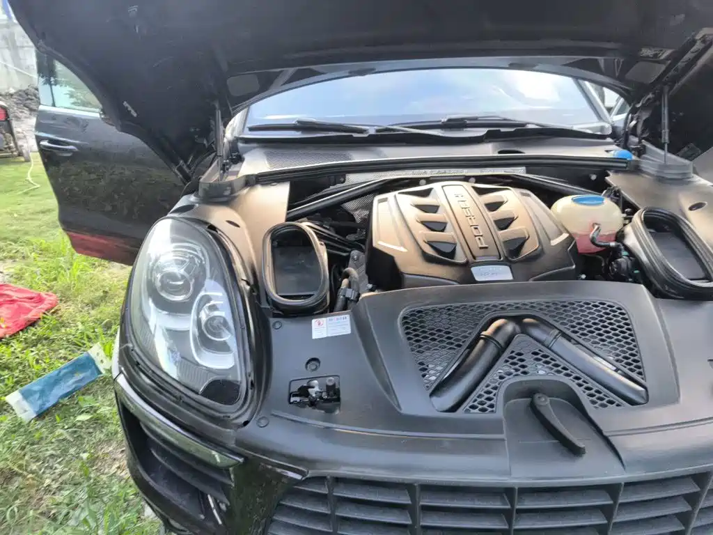 Porsche Macan 2015 — фото 23