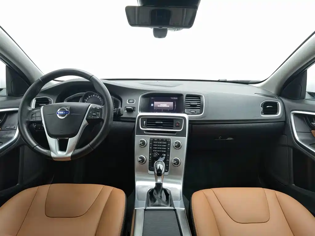 Volvo S60 2017 — фото 5