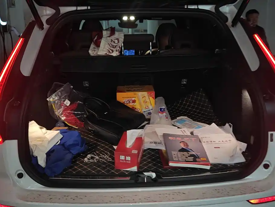 Volvo XC60 PHEV 2025