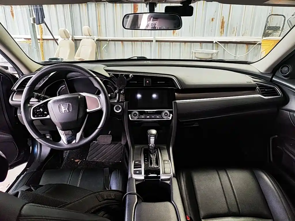 Honda Civic 2020 — фото 10
