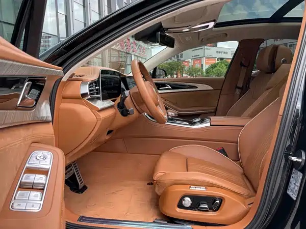 Hongqi H9 2021