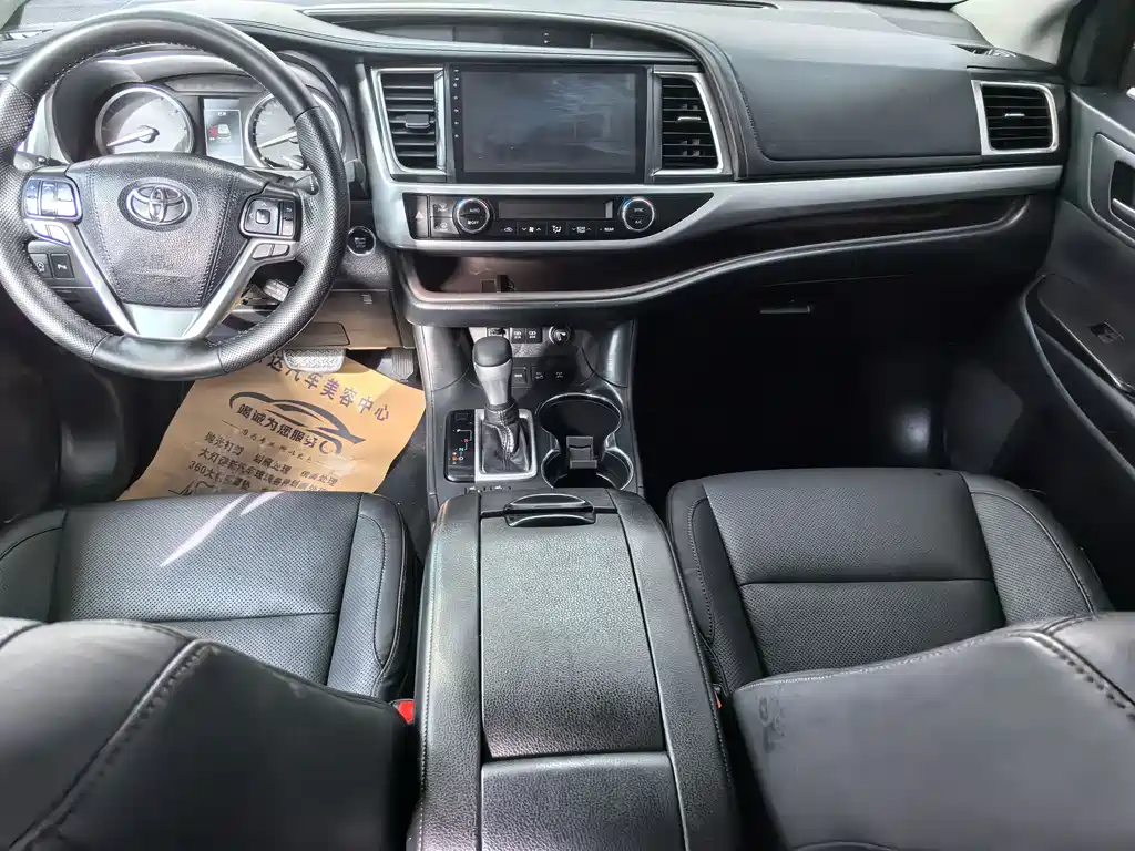 Toyota Highlander 2018 — фото 9