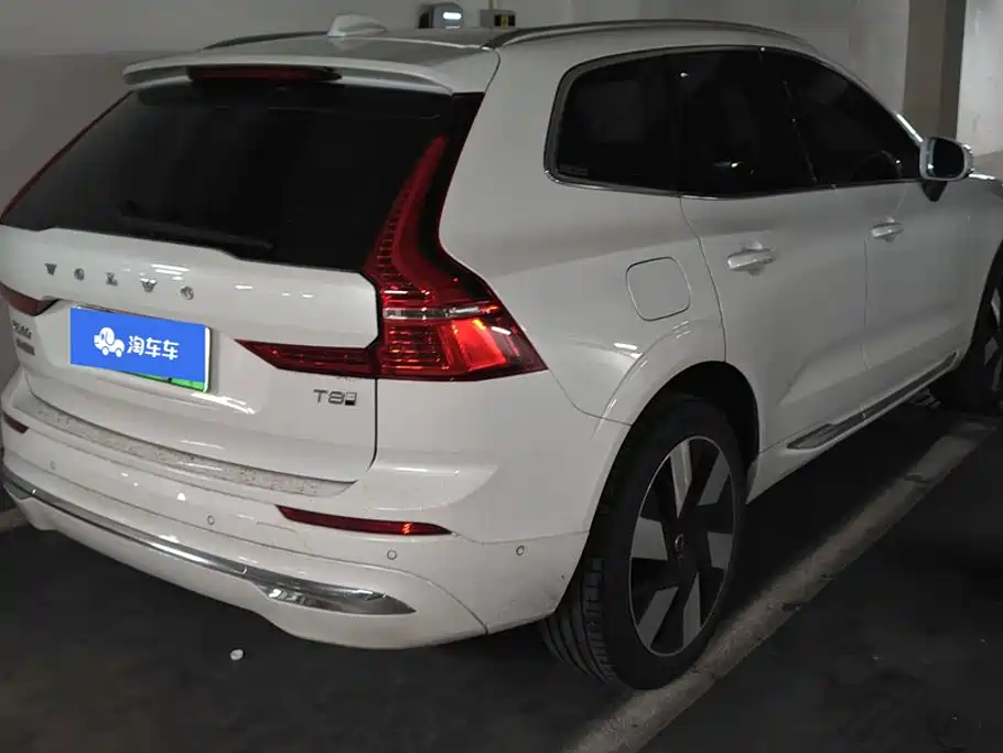 Volvo XC60 PHEV 2025