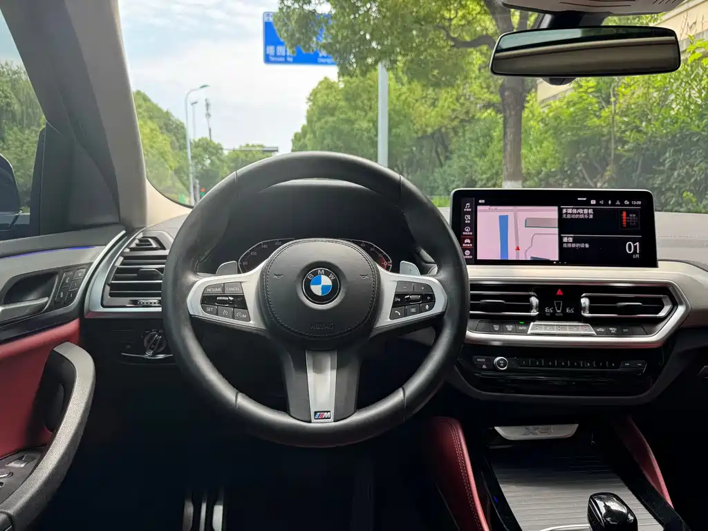 BMW X4 2022 — фото 13