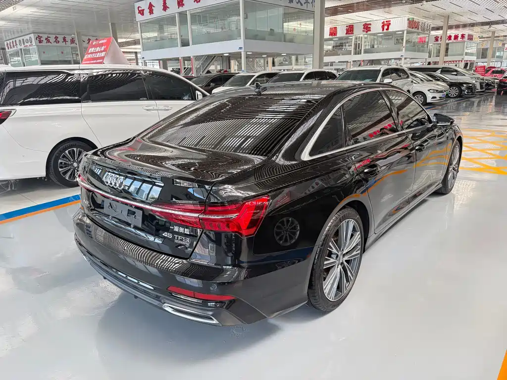 Audi A6L 2021