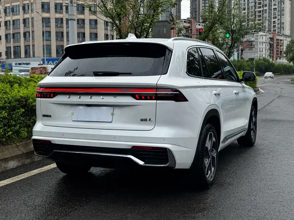 Geely Xingyue L 2022 — фото 24