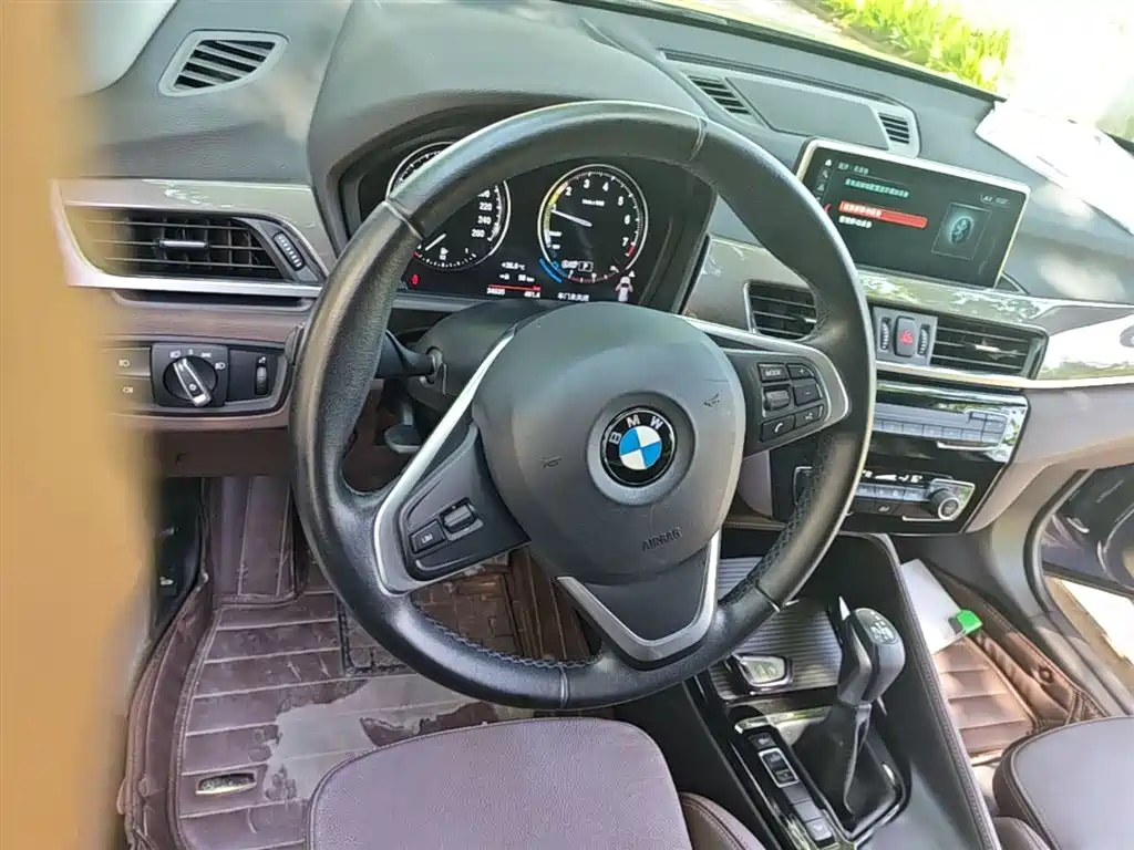 BMW X1 2019 — фото 11