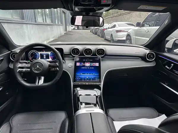 Mercedes-Benz C-Class 2023