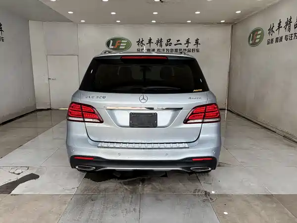 Mercedes-Benz GLE 2016