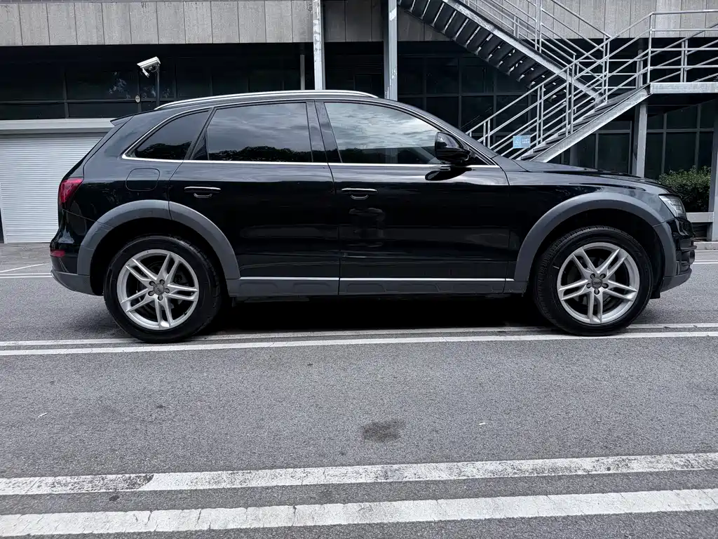 Audi Q5 2018 — фото 12