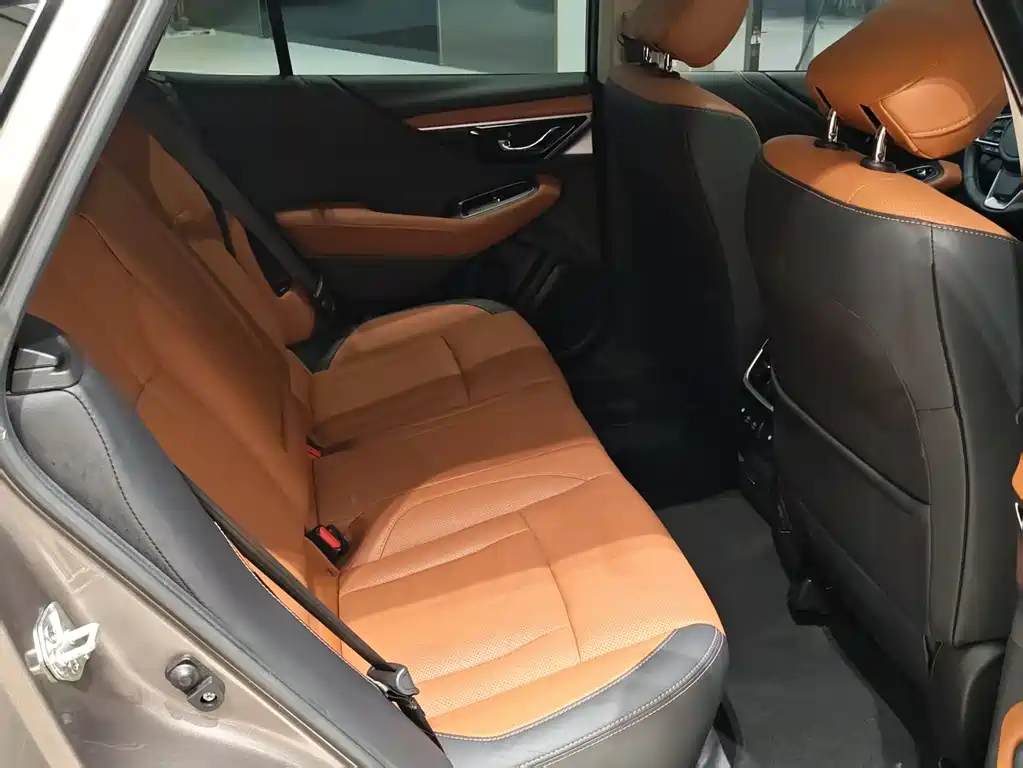 Subaru Outback 2022 — фото 12