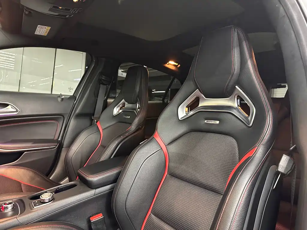 Mercedes-Benz GLA AMG 2019