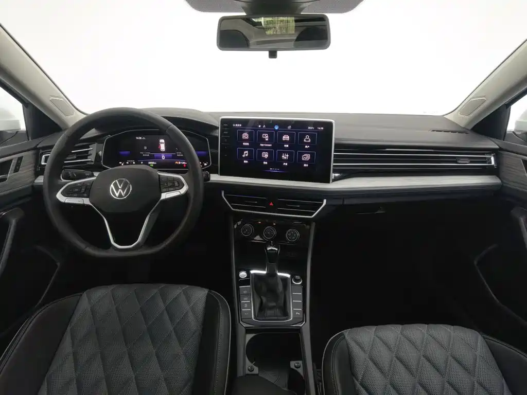 Volkswagen Sagitar 2023