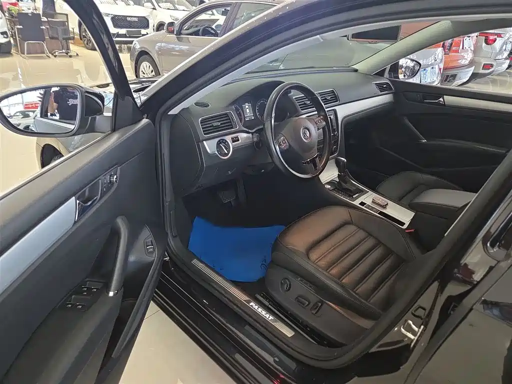 Volkswagen Passat 2015 — фото 12