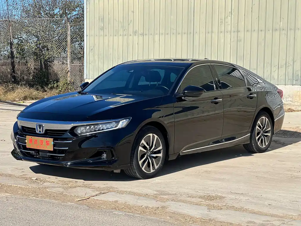 Honda Accord 2023 — фото 1