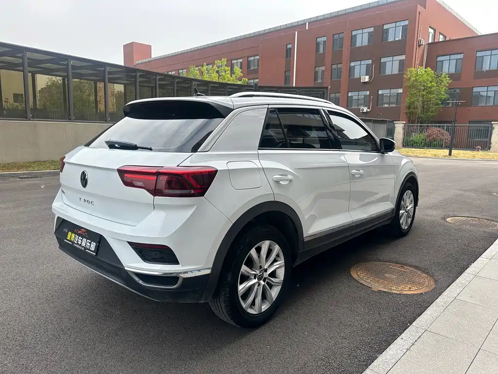 Volkswagen T-Roc 2022 — фото 5