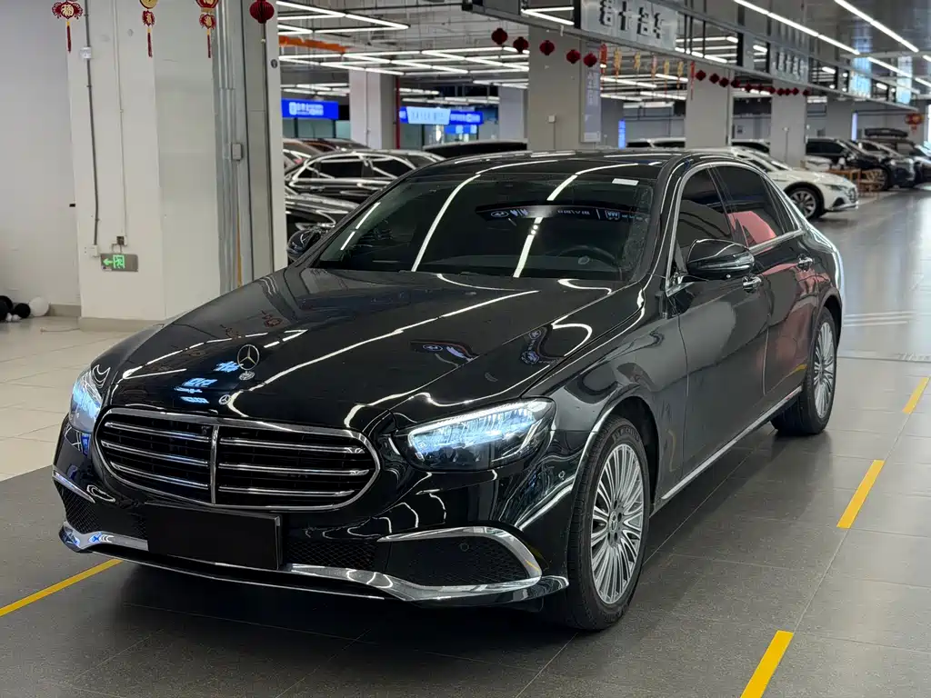 Mercedes-Benz E-Class 2021