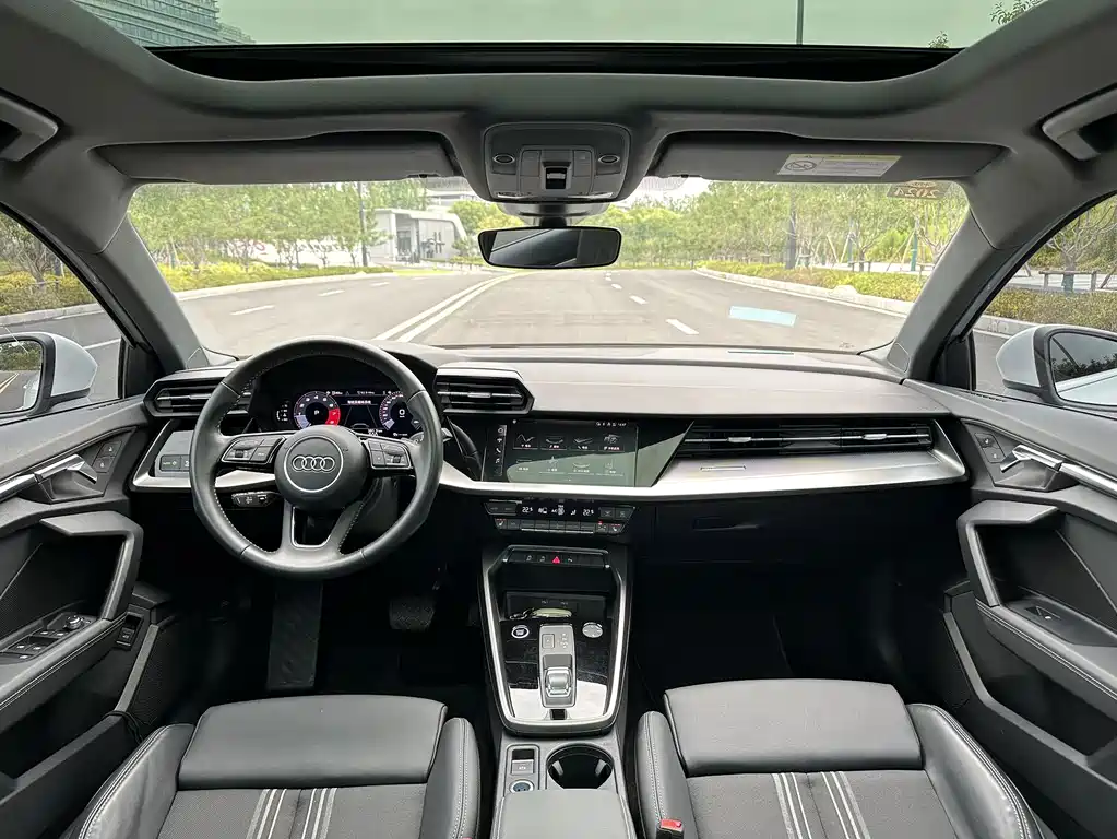 Audi A3 2022 — фото 10