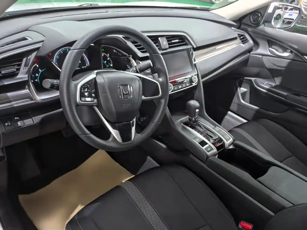 Honda Civic 2019 — фото 9