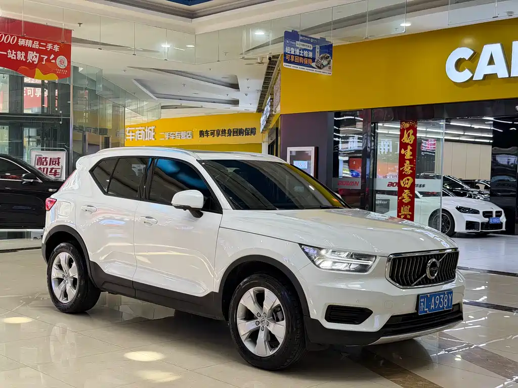 Volvo XC40 2022