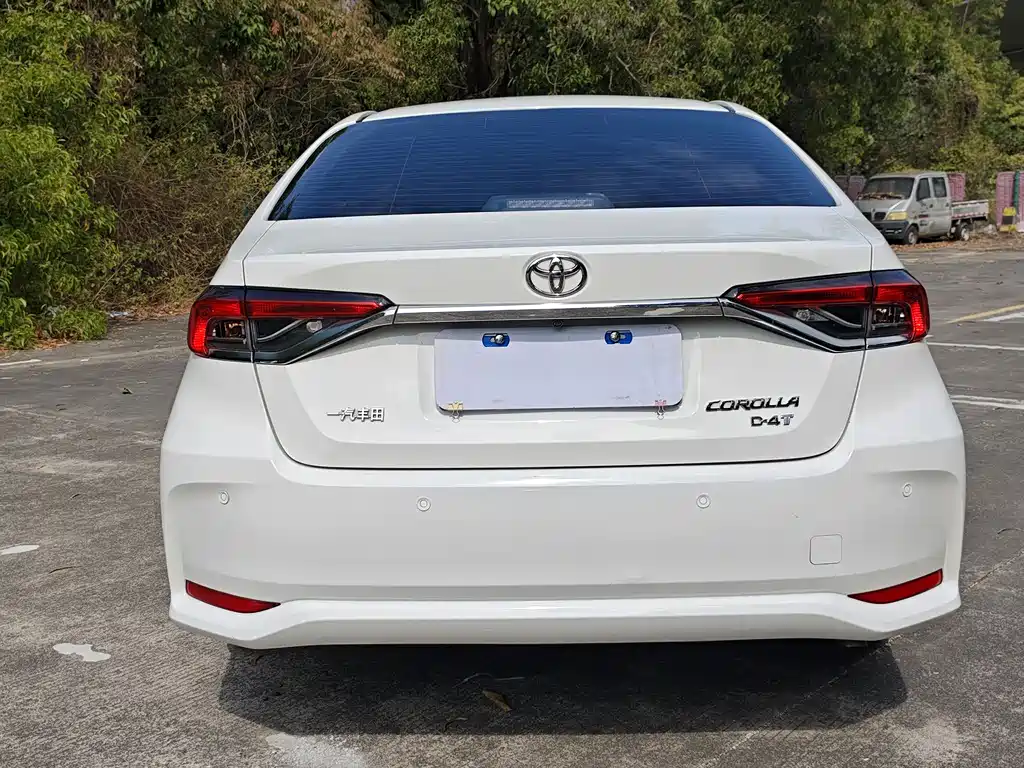 Toyota Corolla 2022 — фото 11