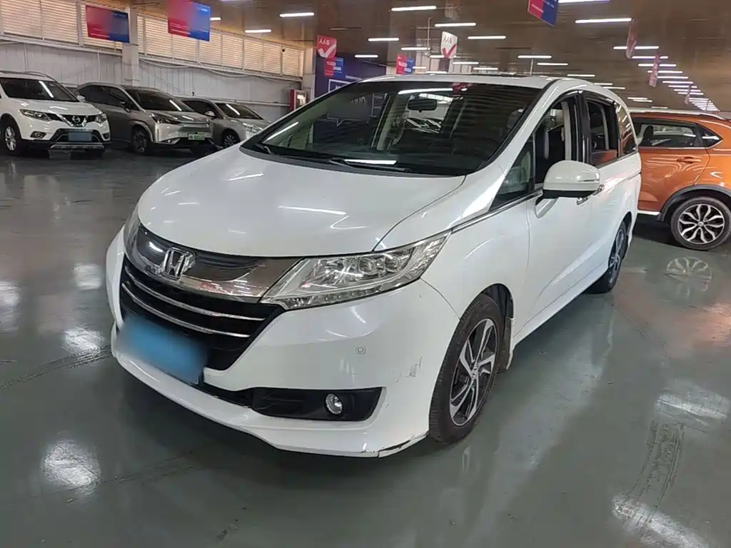 Honda Odyssey 2018 — фото 2