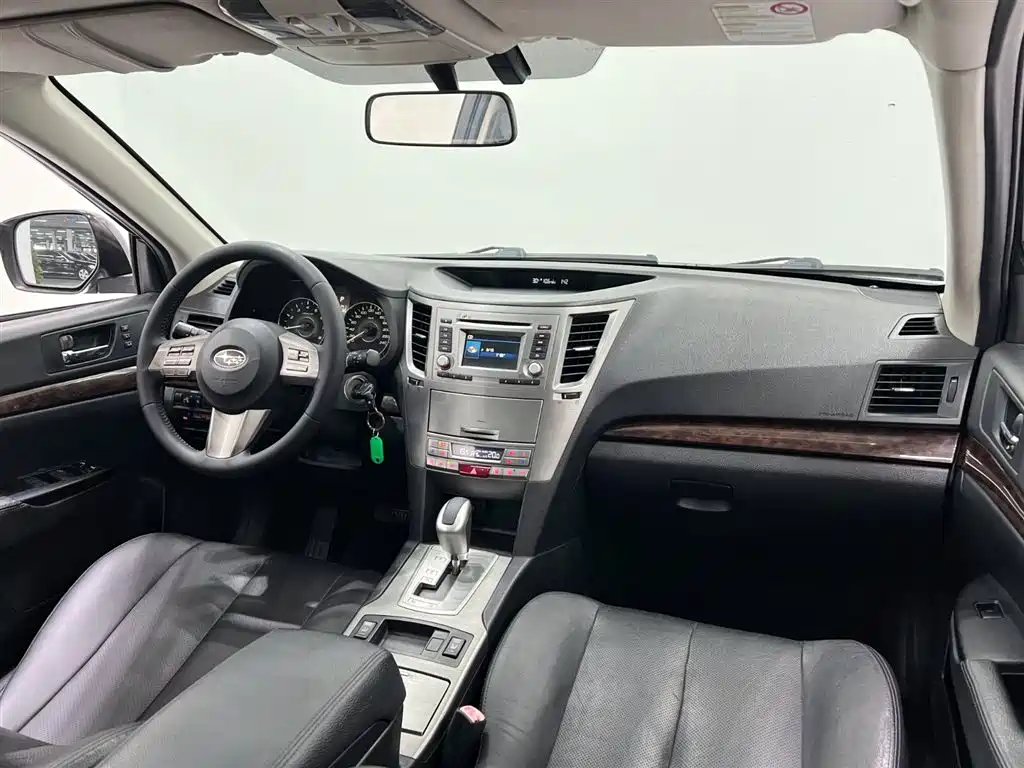 Subaru Outback 2012 — фото 12