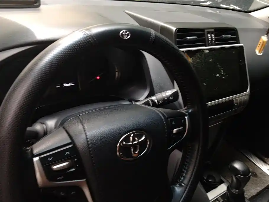 Toyota Prado 2019 — фото 12