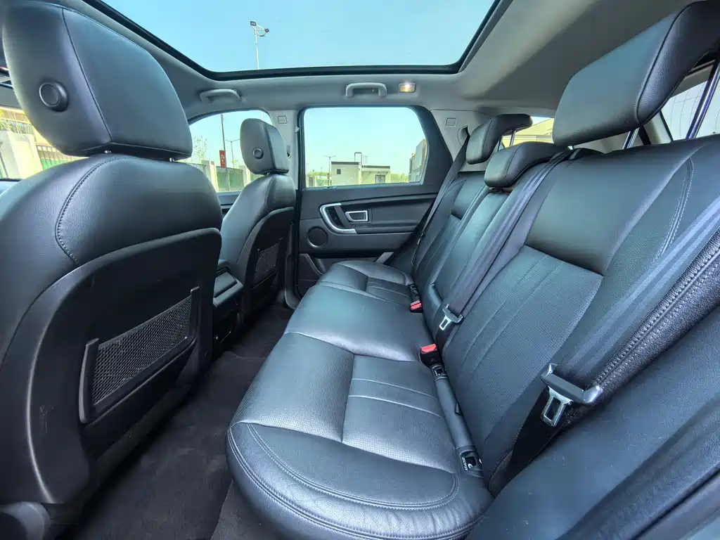 Land Rover Discovery Sport 2019 — фото 10
