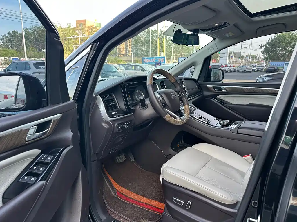 GAC Motor Trumpchi M8 2021 — фото 4