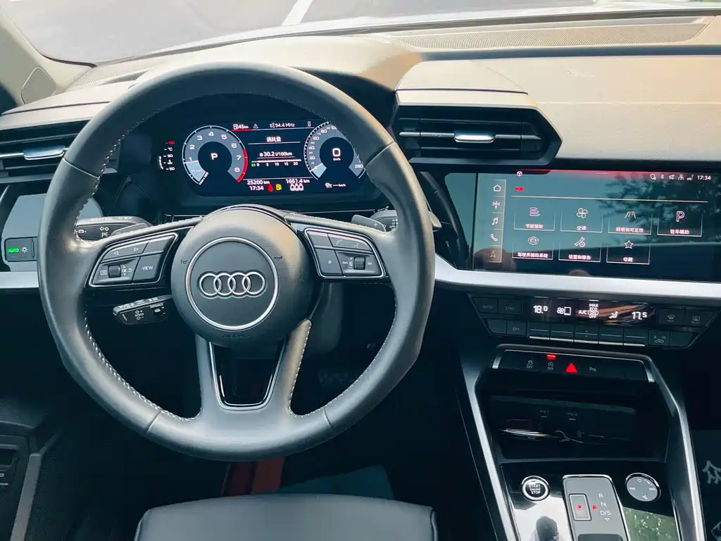 Audi A3 2022 — фото 14
