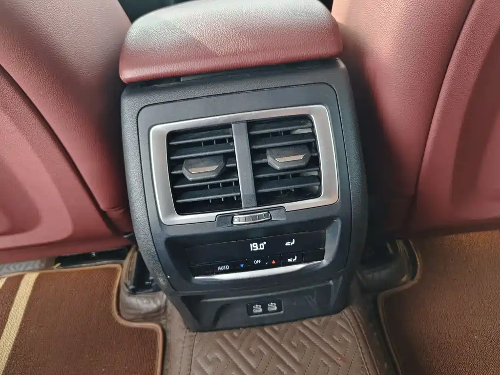 BMW iX3 2022 — фото 16