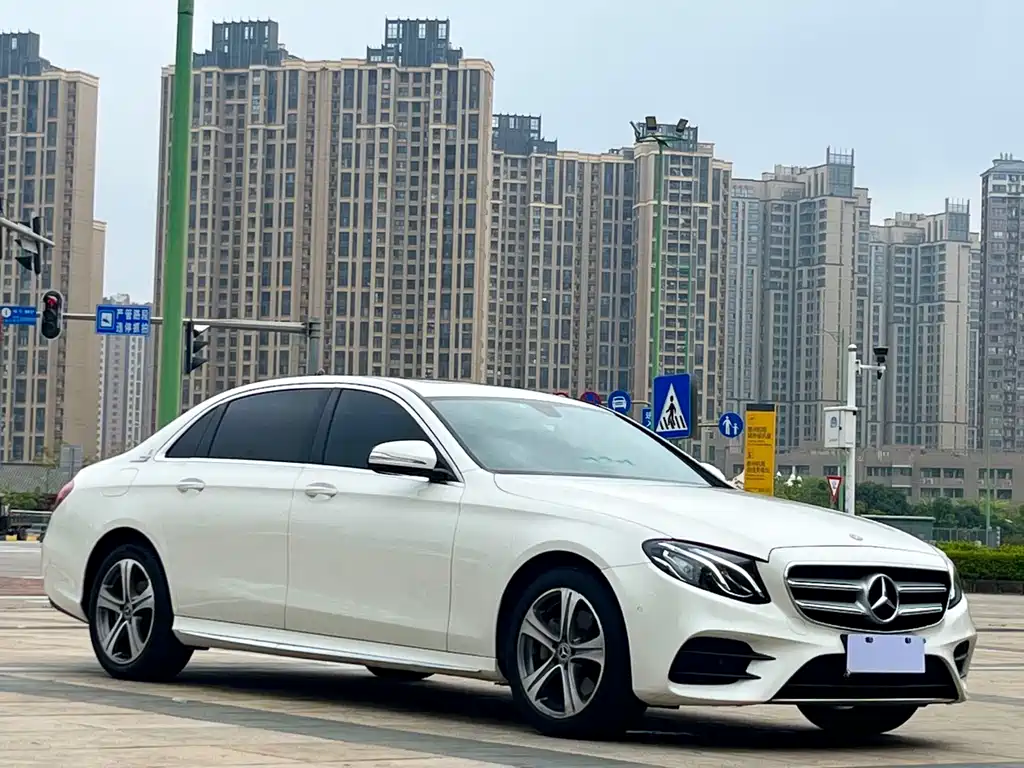 Mercedes-Benz E-Class 2018 — фото 3
