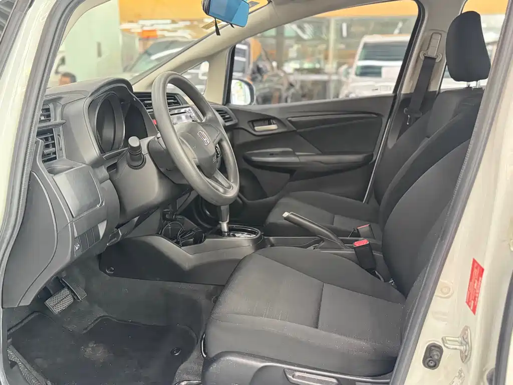 Honda Fit 2015 — фото 3