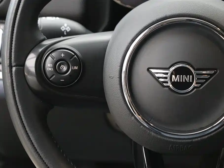 MINI Countryman 2021 — фото 16