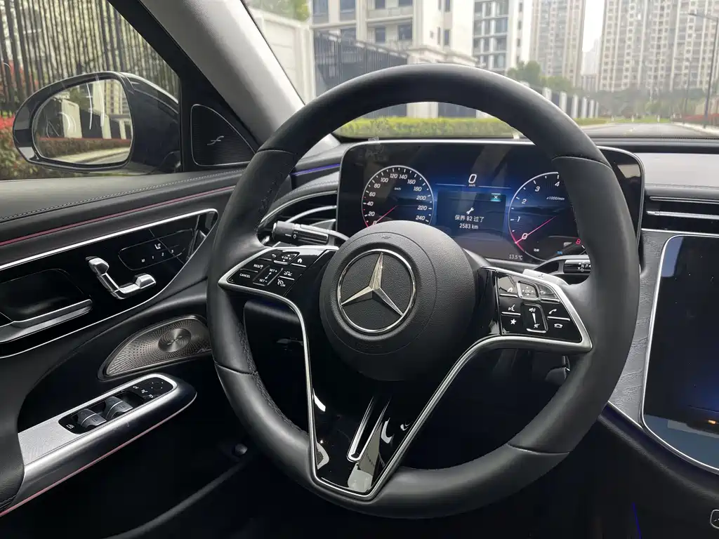 Mercedes-Benz E-Class 2024 — фото 14