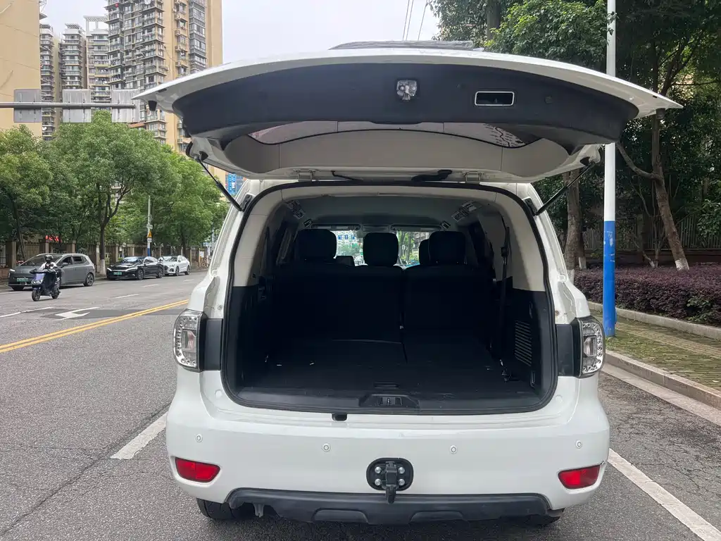 Nissan Patrol 2018 — фото 10