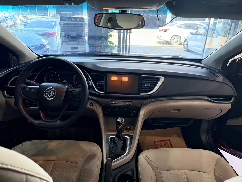 Buick Excelle 2017 — фото 11